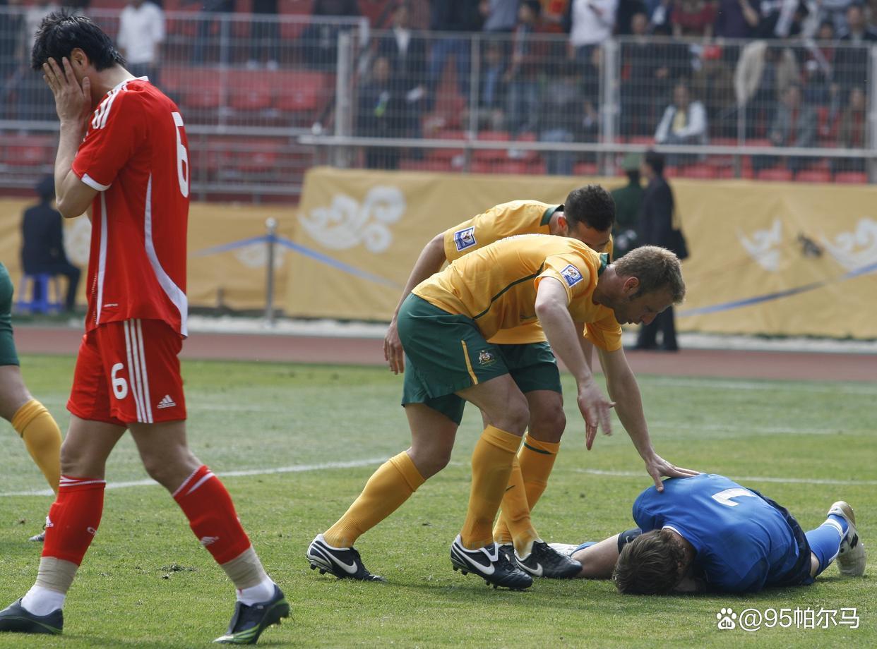 包含里程碑夜塞维利亚刷新队史纪录，足总杯集结日刷纪录，气氛紧张，控场能力受关注的词条爱游戏官方网站入口